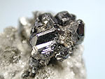 acanthite2.jpg (49774 バイト)