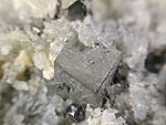 arsenopyrite23_2.jpg (32391 oCg)