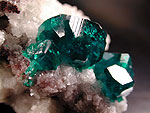 dioptase21_3.jpg (41104 バイト)