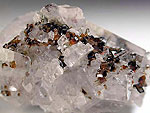 uvite_magnesite2.jpg (42105 oCg)